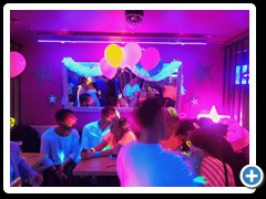 K1NeonParty (05)